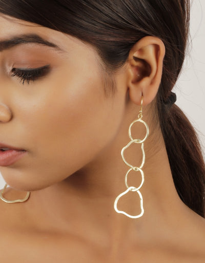 Charming Chunky Interlinked Gold Earrings - Stilskii