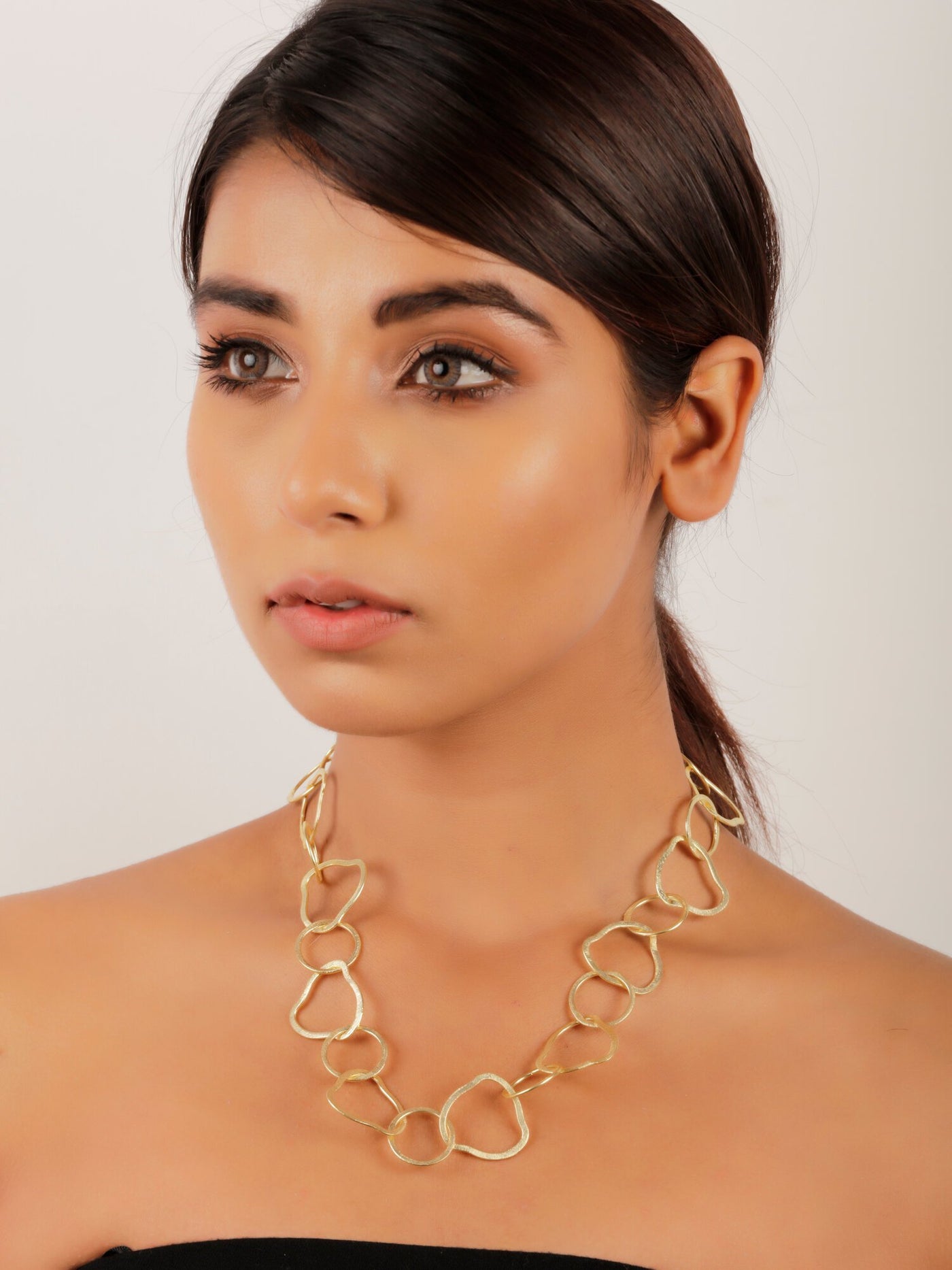 Charming Chunky Interlinked Gold Necklace - Stilskii