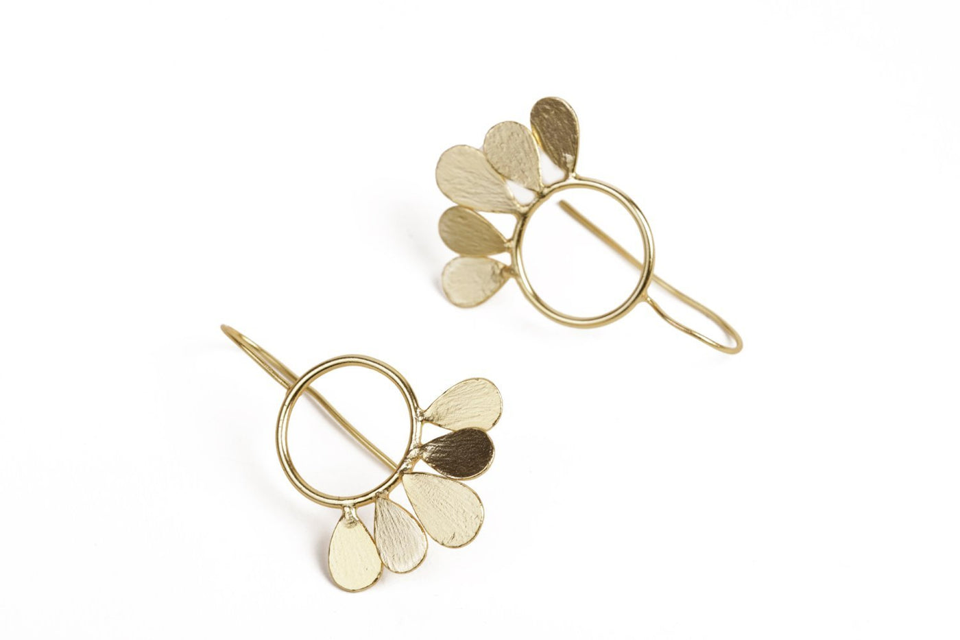 Flawless Floral Hoop Gold Earrings - Stilskii