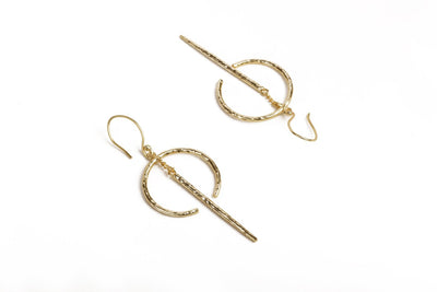 Magnificent Circle Post Drop Gold Earrings - Stilskii