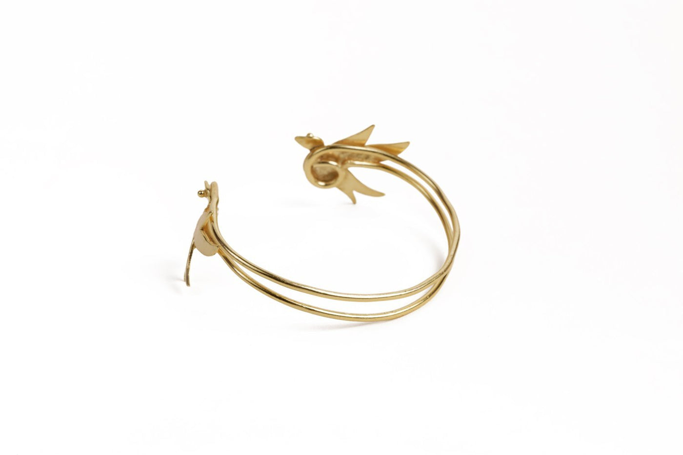 Sleek Birdie Gold Cuff Bracelet - Stilskii